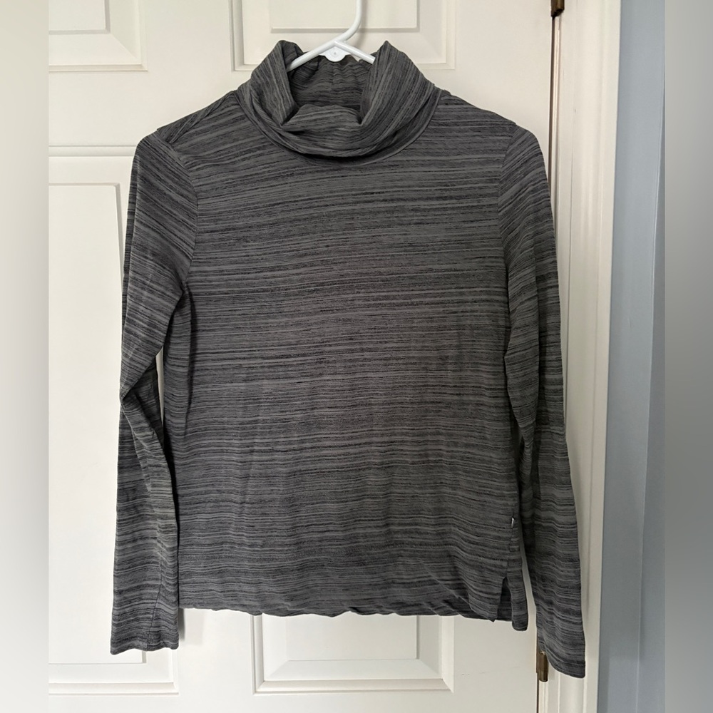 Toad &Co Women’s Grey and Brown Striped Lightweight Turtleneck Sweater